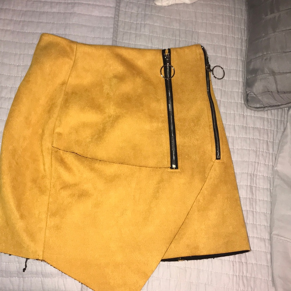 Yellow asymmetrical skirt